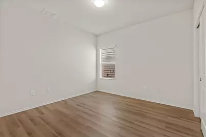 3724 Alpine Autumn Drive, Austin, TX 78744 - Photo 9