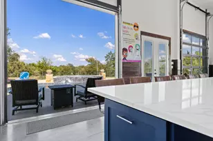 1124 Co Rd 301, Elgin, TX 78621 - Photo 21