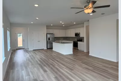 110 Mathew Street, Bertram, TX 78605 - Photo 5