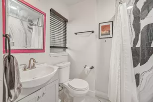 5332 Balcones Dr, Austin, TX 78731 - Photo 11