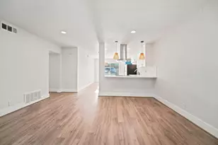5332 Balcones Dr, Austin, TX 78731 - Photo 5