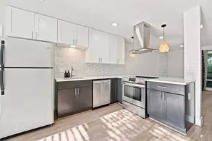 5332 Balcones Dr, Austin, TX 78731 - Photo 9