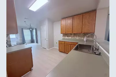 102 Wren Cove, Hutto, TX 78634 - Photo 11