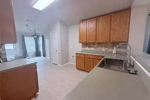 102 Wren Cove, Hutto, TX 78634 - Photo 11