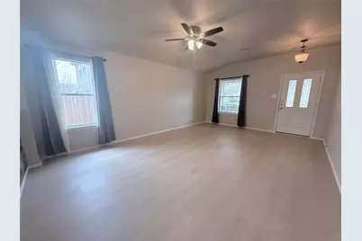 102 Wren Cove, Hutto, TX 78634 - Photo 9