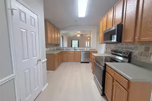 102 Wren Cove, Hutto, TX 78634 - Photo 15