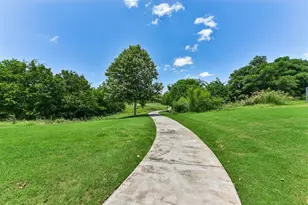 104 Skylark Ln, Hutto, TX 78634 - Photo 37