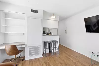 2808 Whitis Avenue #C301, Austin, TX 78705 - Photo 3