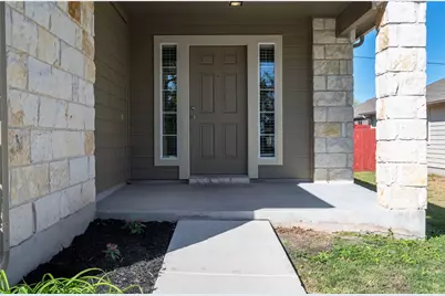 320 Comal Run, Hutto, TX 78634 - Photo 5