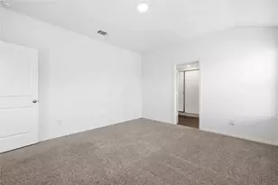 727 Gladiola Loop, Kyle, TX 78640 - Photo 17