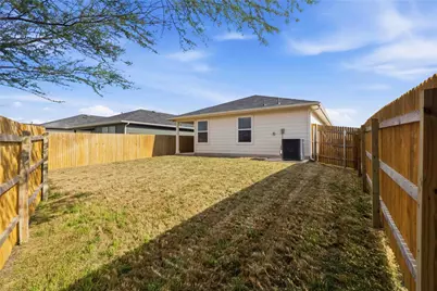727 Gladiola Loop, Kyle, TX 78640 - Photo 27