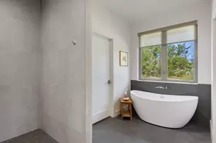 405 Spicewood Trails Dr, Spicewood, TX 78669 - Photo 25