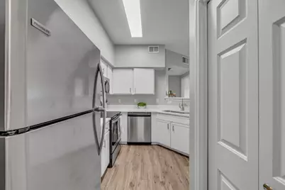 2320 Gracy Farms Lane #823, Austin, TX 78758 - Photo 11