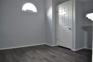 706 W 22nd Street W, Austin, TX 78705 - Photo 17