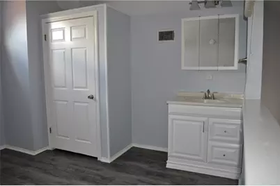 706 W 22nd Street W #305, Austin, TX 78705 - Photo 19