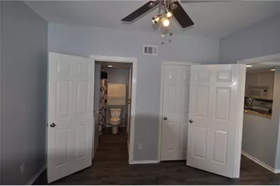 706 W 22nd Street W #305, Austin, TX 78705 - Photo 15