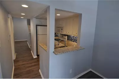 706 W 22nd Street W #305, Austin, TX 78705 - Photo 9