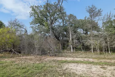 1144 Treetop Lane, Luling, TX 78648 - Photo 13