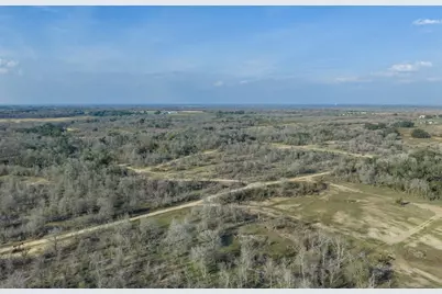 1144 Treetop Lane, Luling, TX 78648 - Photo 25