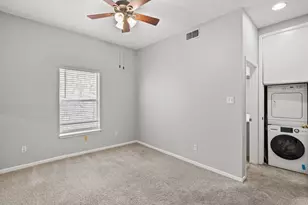 712 Graham Pl, Austin, TX 78705 - Photo 23