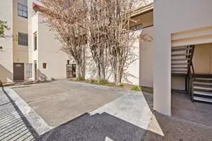 712 Graham Pl, Austin, TX 78705 - Photo 3