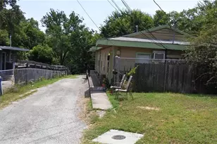 1137 5 Poquito St, Austin, TX 78702 - Photo 5
