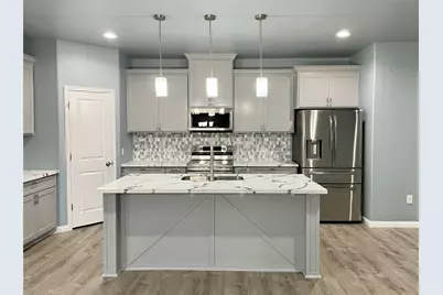 982 S Navarro Street, Giddings, TX 78942 - Photo 5