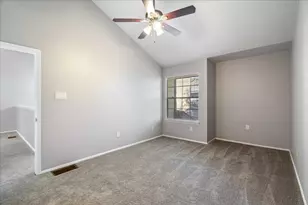 1748 Ohlen Rd, Austin, TX 78757 - Photo 29