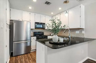 1748 Ohlen Rd, Austin, TX 78757 - Photo 5