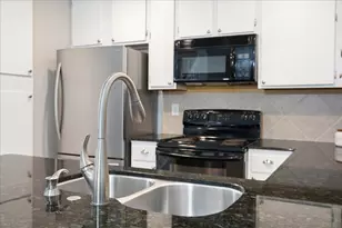 1748 Ohlen Rd, Austin, TX 78757 - Photo 15