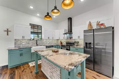 109 Lavonna Fox Drive, Burnet, TX 78611 - Photo 9