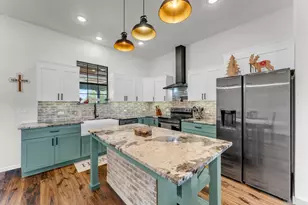 109 Lavonna Fox Dr, Burnet, TX 78611 - Photo 9