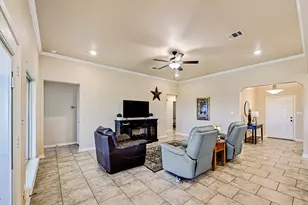 560 Saddle Ridge Dr, Bertram, TX 78605 - Photo 7