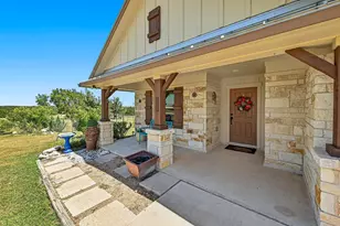 560 Saddle Ridge Dr, Bertram, TX 78605 - Photo 3