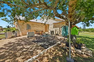 560 Saddle Ridge Dr, Bertram, TX 78605 - Photo 21