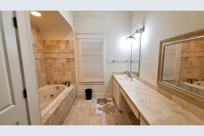 130 Squires Drive, Lakeway, TX 78734 - Photo 15