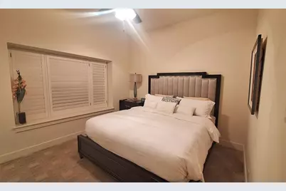 130 Squires Drive, Lakeway, TX 78734 - Photo 13