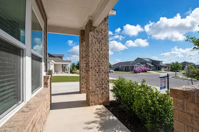 201 Mendoza, Kyle, TX 78640 - Photo 5