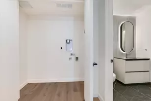 610 Davis St, Austin, TX 78701 - Photo 7