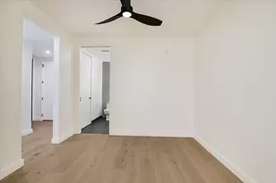 610 Davis St, Austin, TX 78701 - Photo 5