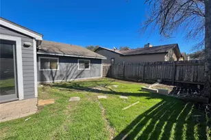 6005 Avery Island Ave, Austin, TX 78727 - Photo 15