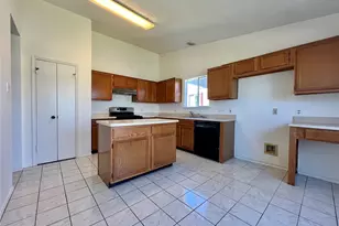 6005 Avery Island Ave, Austin, TX 78727 - Photo 7