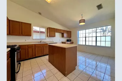 6005 Avery Island Avenue, Austin, TX 78727 - Photo 5