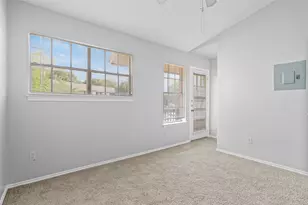 1815 River Crossing Cir, Austin, TX 78741 - Photo 21