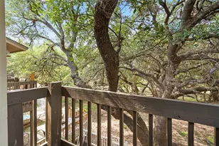 1815 River Crossing Cir, Austin, TX 78741 - Photo 19