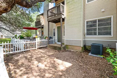 1815 River Crossing Circle #D, Austin, TX 78741 - Photo 11