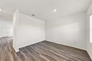 101 Liam Wy, Taylor, TX 76574 - Photo 3