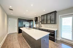 1014 E 14th St, Austin, TX 78702 - Photo 7