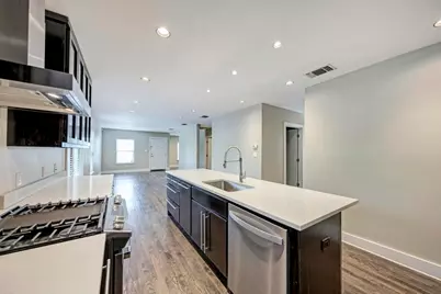 1014 E 14th Street, Austin, TX 78702 - Photo 9