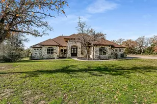 121 Wagon Gap Ct, Bastrop, TX 78602 - Photo 1